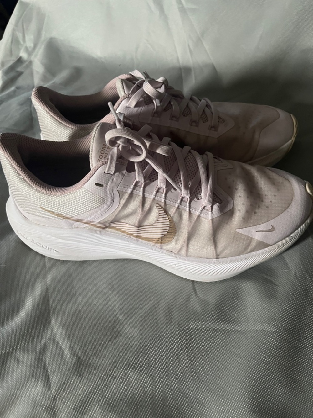 Nike Women's Pale Pink/White Running Sneakers